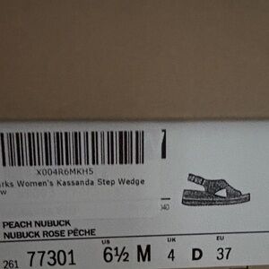 Clarks Women's Peach Wedge Sandals